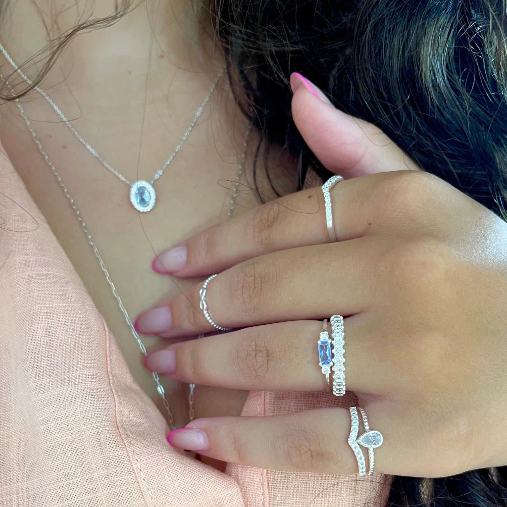 Anel aparador cravejado