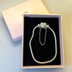 Pulseira berloques fecho coração cravejado